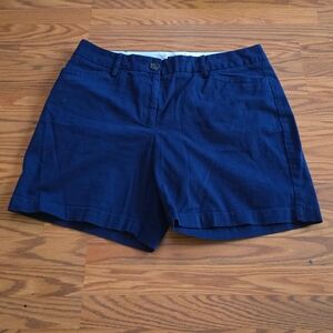 Blue Cargo Shorts with Classic Design and Sturdy Material